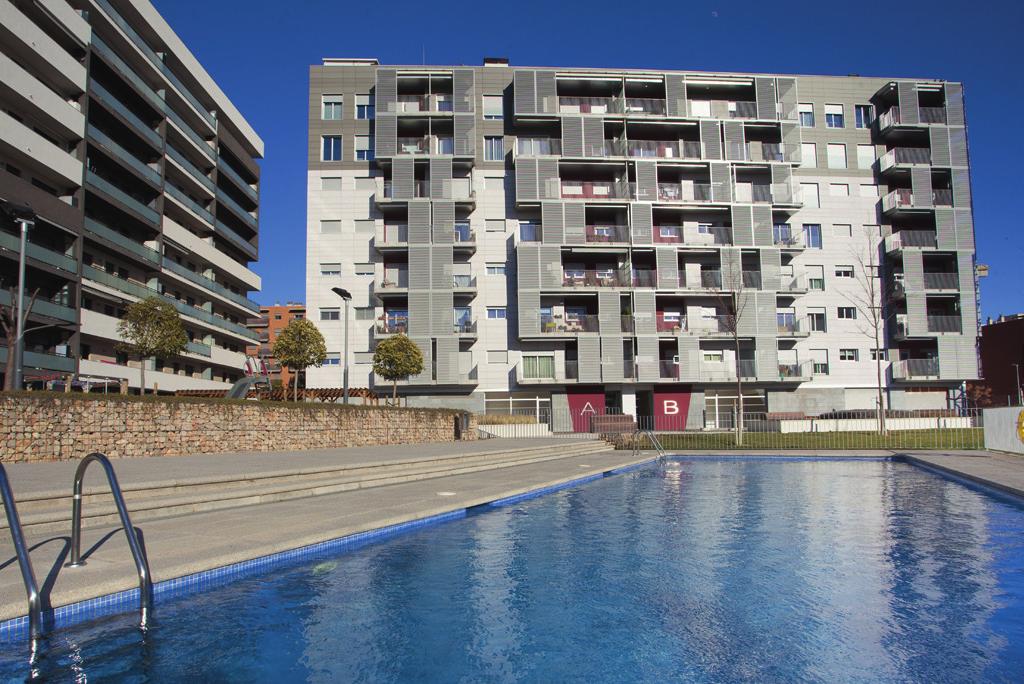 El aire de 9centre Al final de la Avenida Vidal i Barraquer de Tarragona ha nacido 9centre, uno de los proyectos inmobiliarios más importantes de la ciudad de Tarragona.