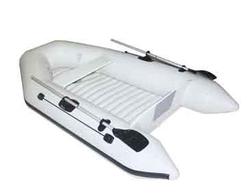 Bote auxiliar Turismo náutico dinghy 240 / 20 0 Ultra Light 240 200 Nº máx. de personas Potencia máx. CV Peso máx.