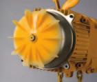 Flujo de aire superior Motor y freno de refrigerador atribuidos a un diseño de ingeniería de alerón de motor, paleta de ventilador y