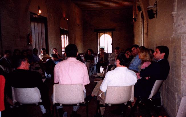 18 de junio de 1997 El Encuentro En la Puerta de Sevilla de Carmona se celebró, a las 11 de la mañana, el I Encuentro de la Ruta de la Bética Romana, donde se presentó el programa oficialmente.