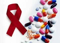 IX.- TRATAMIENTO La infección por VIH se puede tratar mediante una combinación de medicamentos que comprenda tres