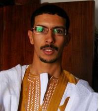 marroquí. A pesar de las numerosas quejas y denuncias presentadas por la familia, las autoridades marroquíes ignoraron el caso, dejando al colono, que es funcionario marroquí, en la casa.