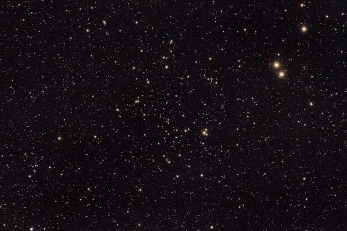 Objeto: C028 ( NGC 752 ) Tipo: Cúmulo Abierto Clase: III 1 m Constelación: Andromeda AR: 0157.7 Dec: +37 40 Magnitud: 6 Distancia (a.l.): 1.