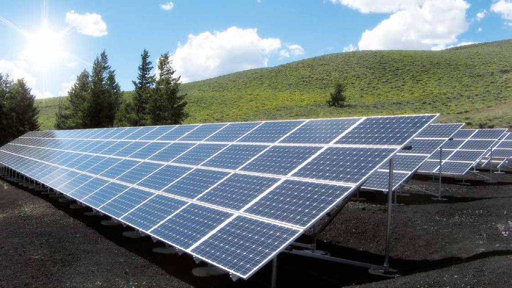 INVERSORES Solares El Inversor Solar Híbrido de DCU es un inversor multifunción que combina funciones de inversor, cargador solar con regulador y cargador de baterías para ofrecer una alimentación