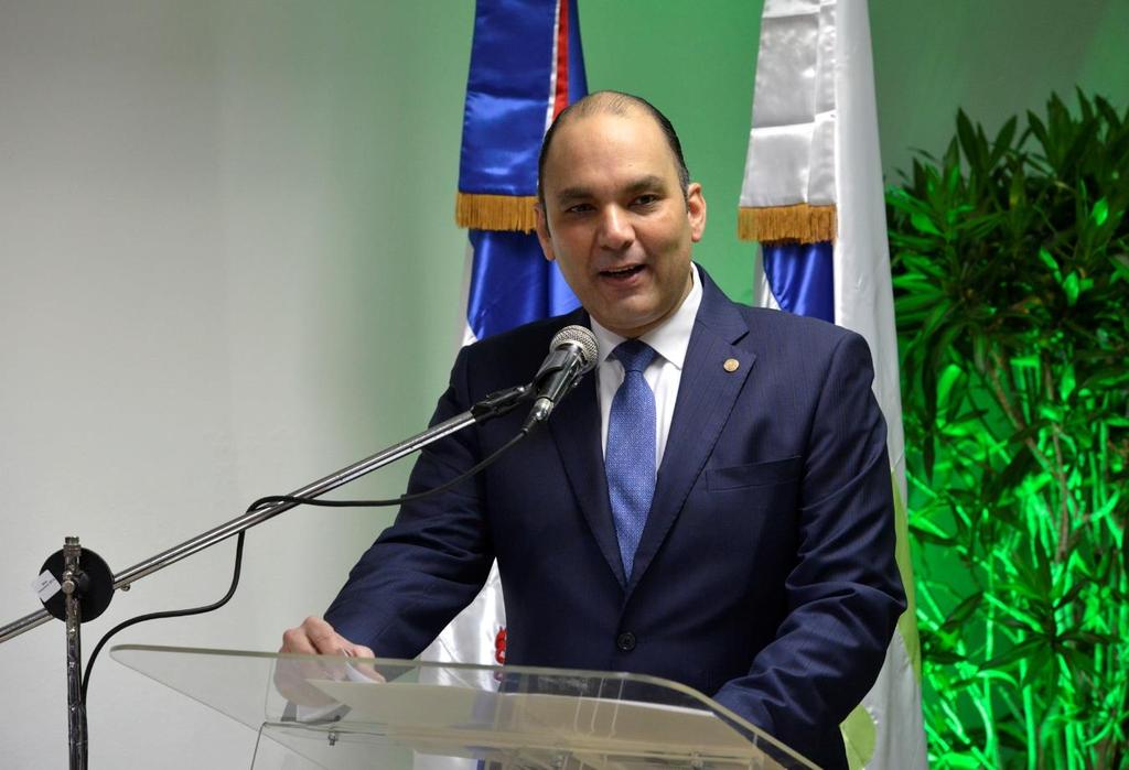 Al pronunciar las palabras centrales del acto, el director general de Aduanas, Enrique Ramírez Paniagua, manifestó que la certificación OEA-RD es un aval que representa avances, seguridad, confianza