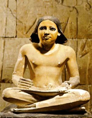Ataúd intermedio de Tutankhamon y otras esculturas de este faraón, con madera, oro y otras joyas.(1,87) Los colosos de Memnón.