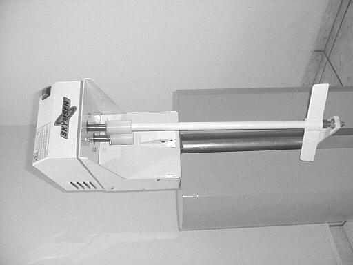 BAK-16 / BAKL-16 Diseño -02 3.6 Utilizando el Aditamento Mezclador de Líquidos El Agitador de líquidos es utilizado apenas cuando de la fabricación de Paletas.