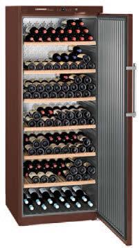 La temperatura en los armarios bodega para la conservación y el envejecimiento de vinos se puede regular con precisión entre +5 C y +0 C y mantenerse constante y uniforme en todo el espacio interior.