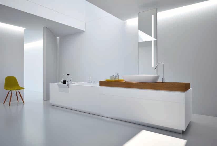 Sistema lineare vasca-lavabo cm 340 x cm 80 interamente in Makril con piano Up in frassino termotrattato e lavabo Loop. Contenitore Block cm 160 con doppio cassetto.