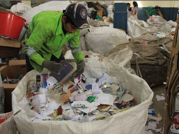 88% del monto destinado a reaprovechamiento de residuos sólidos en el ámbito municipal