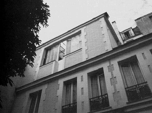 Mondrian siguió manteniendo su estudio de la 26 rue du Départ durante esta ausencia forzada.