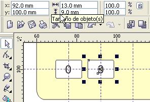 - A la copia, le asignamos los siguientes valores; X: 92 mm; Y: 100 mm. Que es el cruce de las líneas guía X: 92 mm e Y: 100 mm.