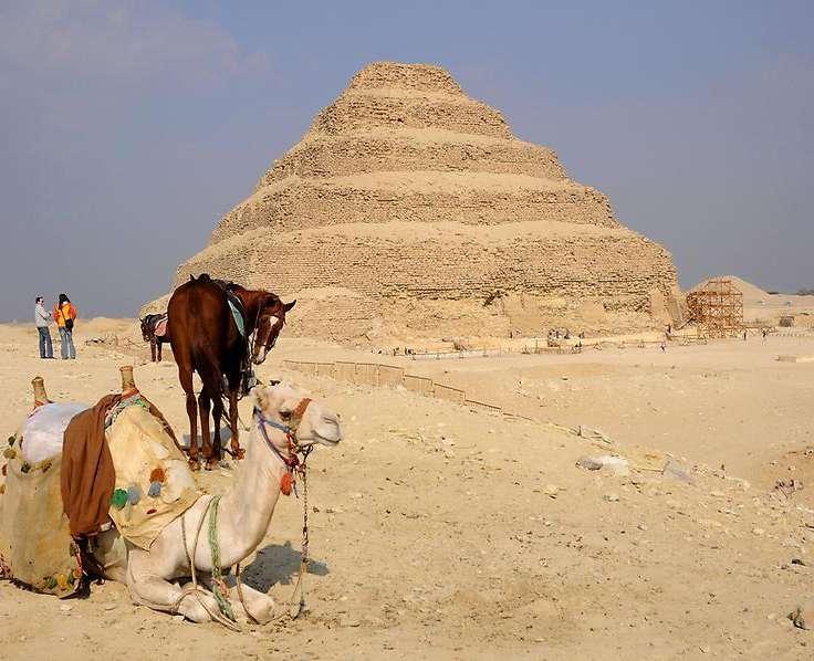 Visita de las Pirámides de Giza: Keops, Kefrén y Micerinos, una de las siete maravillas del mundo antiguo y la única que se ha conservado hasta nuestros días