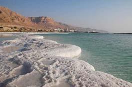 Salida hacia el Mar Muerto, el punto más bajo de la tierra, situado a 400 metros bajo el nivel del mar.
