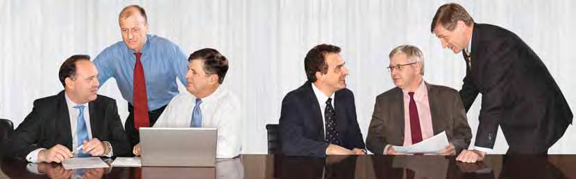 DIRECCIÓN Y RESPONSABILIDAD Comité Ejecutivo TOM ENDERS Director de Airbus El Sr. Enders fue nombrado en agosto de 2007. Anteriormente, desde 2005, fue Co-Consejero Delegado de EADS.