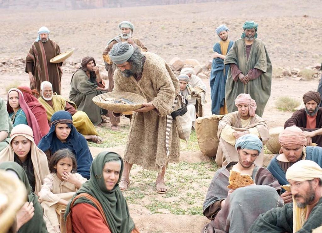 Jesús alimentó a la multitud y no solamente nadie fue despedido con las manos vacías,