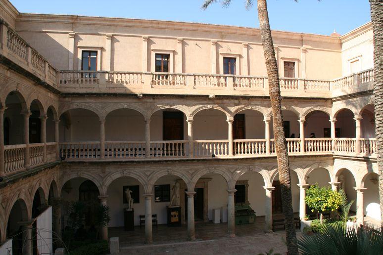 HISTORIA Fecha de fundación y distintas ubicaciones El primer Instituto de Segunda Enseñanza de Almería, se creó el 1 de noviembre de 1845, gracias al Plan Pidal.