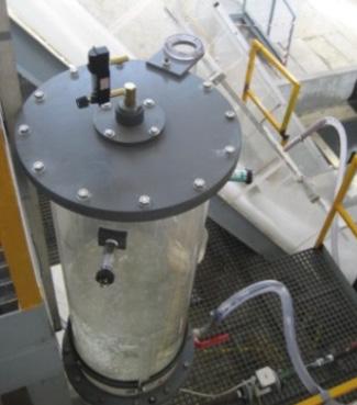 Esta instalación dispone de un filtro, una válvula de regulación de presión, un caudalímetro de aire y una válvula de regulación.