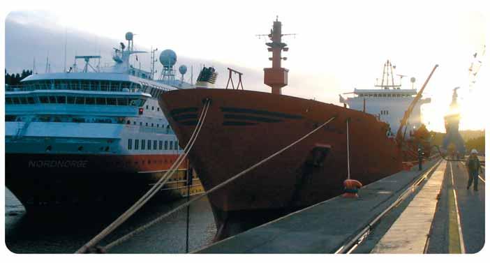 EMPRESA PORTUARIA PUERTO MONTT EMPRESA PORTUARIA PUERTO MONTT La Empresa Portuaria Puerto Montt (EMPORMONTT) fue creada el 01 de julio de 1998 al amparo de la Ley 19.