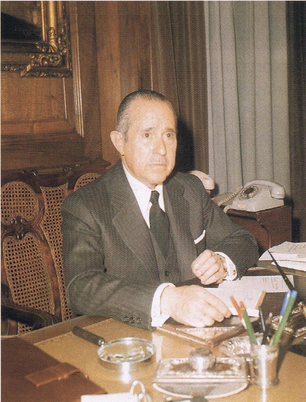Arias Navarro se hizo cargo del gobierno tras la muerte de Carrero. Aunque prometió algunas reformas no las llevó a cabo.