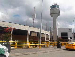 VISITA DE CAMPO UNIDAD FUNCIONAL 4 La Unidad Funcional 4, es la línea que conduce desde la Glorieta del Aeropuerto JMC, al Aeropuerto JMC, tiene aproximadamente 0.94 km.