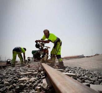 Servicios de obras y mantenimiento del sector ferroviario Seguimiento y control del mantenimiento. Normalización de proyectos construidos. Dirección y supervisión de obra.