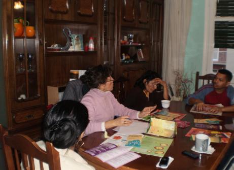 A4.R2.Es va participar en trobades amb professionals soci sanitaris sobre percepcions culturals i accessibilitat a la salut.