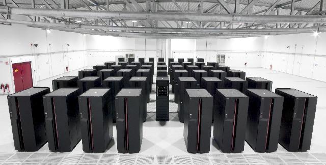 Supercomputadores Evolución de los sistemas de altas prestaciones: Inicialmente: uso de