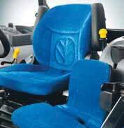 SIÉNTESE Y PÓNGASE CÓMODO El asiento de lujo con suspensión neumática opcional cuenta con un reposabrazos totalmente integrado.