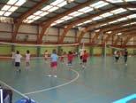 El Club Voleibol Alcalá apuesta otro año por la ESCUELA DE VERANO, que organizamos en el mes de julio. Van 11 Años.