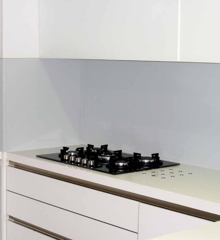 Con Vidreglass el concepto de cocina del s. XXI deja de ser un espacio cerrado, con poca luz natural y mucho que limpiar.