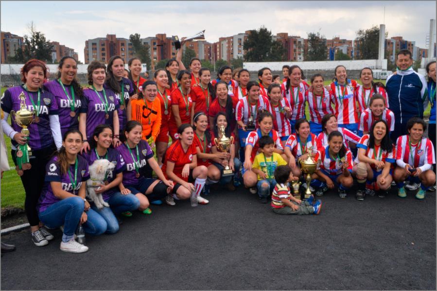 IV Torneo Femenino de Fútbol para Egresadas V Torneo Masculino Fútbol para Egresados Juégatela por la UN 2015