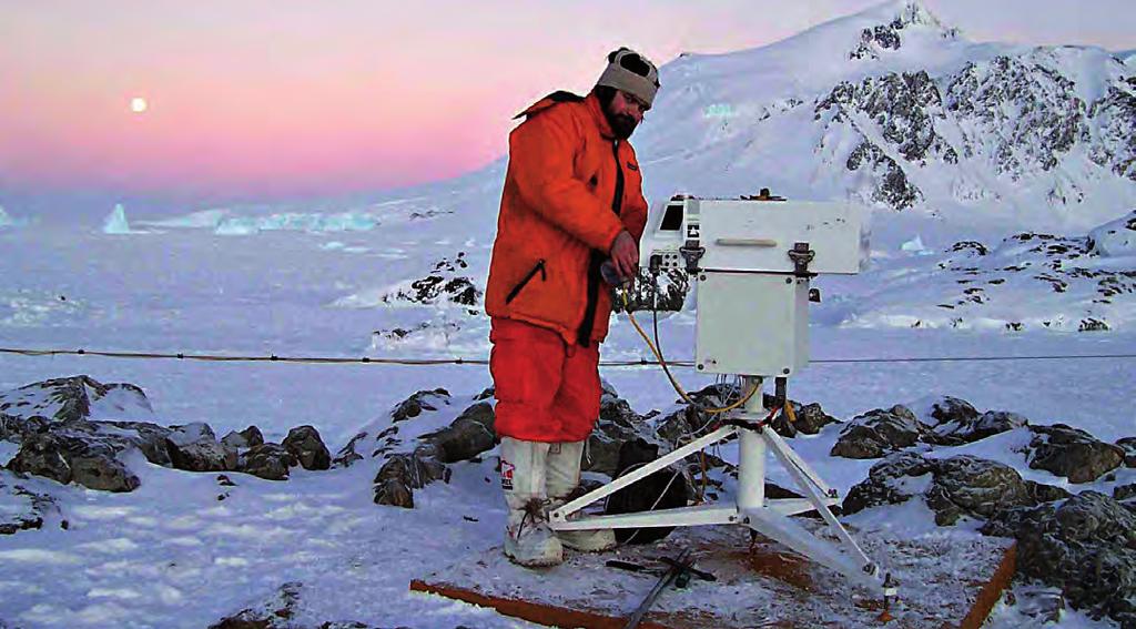 Medidas Brewer realizadas en la estación argentina de San Martín, en la península antártica seis grupos de medidas: ozono, radiación UV, gases de efecto invernadero, aerosoles, principales gases