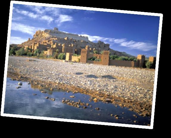 Se trata de un espectacular poblado de arcilla y piedra con edificios rodeados por grandes murallas, aspecto que lo convierte en uno de los lugares más bellos de Marruecos.