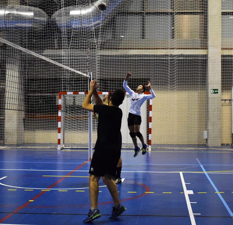 Competicions Dia de l'esport - Torneig Campus 7 de març Tornejos: Futbol sala* Bàsquet 3x3 Voleibol
