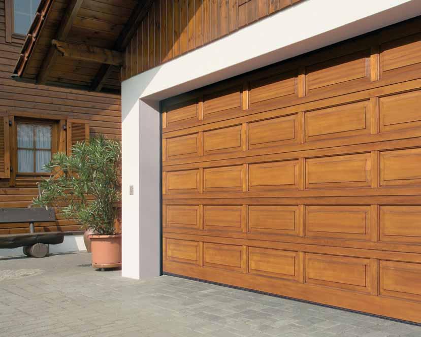 CONSEJO: Su hermosa puerta de madera se hace cómoda mediante el automatismo para puerta de garaje adecuado. Nosotros recomendamos el potente SupraMatic P de Hörmann.