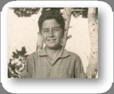 TESTIGOS DE LA FECUNDIDAD DE NUESTRO CARISMA SU VIDA FAUSTINO Faustino Pérez-Manglano Magro nació en Valencia (España) el 4 de agosto 1946, siendo el mayor de cuatro hermanos.