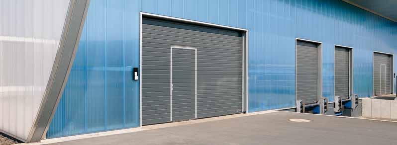 F42) Logística de productos frescos La puerta minimiza la pérdida de temperatura en las aperturas de