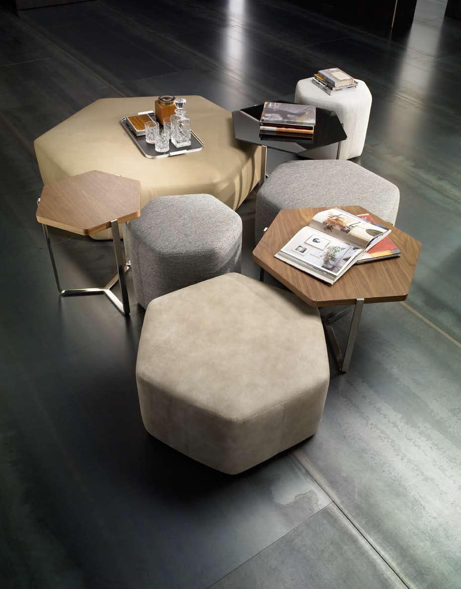 Su forma permite la total fusión con la colección de mesas Prince para la creación de grandes zonas centrales flexibles.