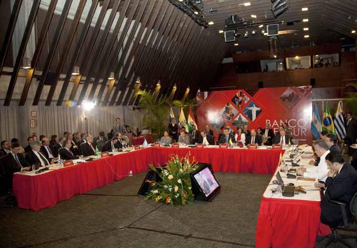 Ministerio de Relaciones Exteriores y Movilidad Humana del Ecuador 13 Reunión del Consejo de Ministros del Banco del Sur en Caracas - Venezuela Sólo el Ecuador, por el SUCRE, entre el 6 de julio de
