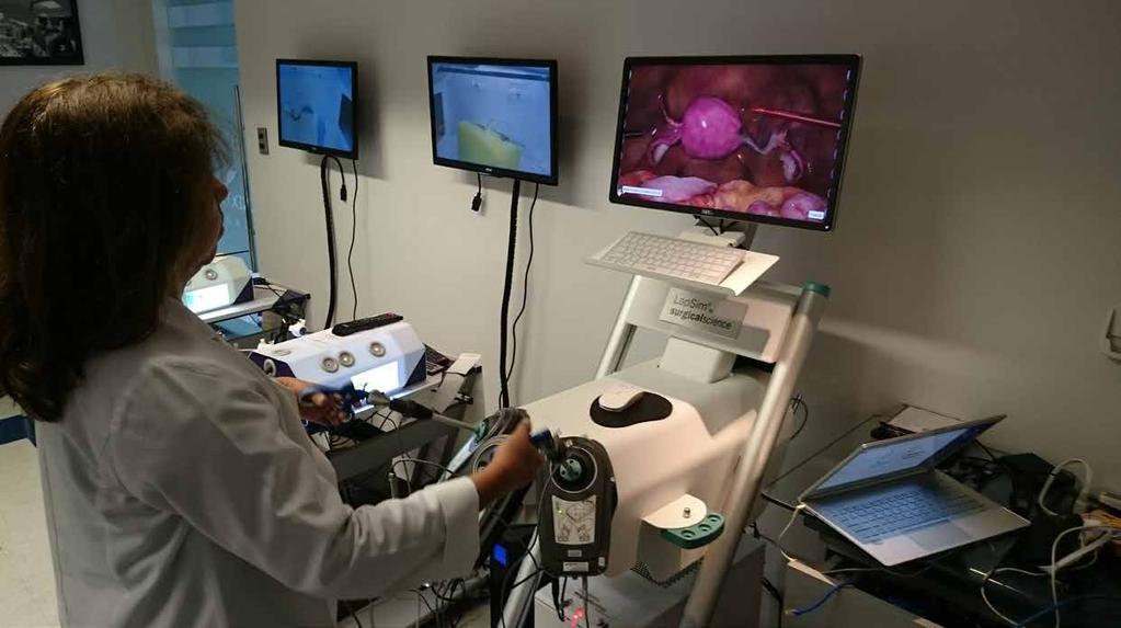 Recursos Contamos con 6 módulos de laparoscopia totalmente equipados con tecnología de punta en donde se incluye en cada uno de ellos cámaras de video de 3 chips, insufladores de 40 litros, fuentes