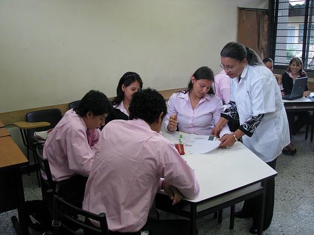 docentes y apoyo de instructores SENA.