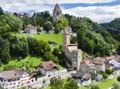 Día libre para visitar la ciudad. Alojamiento. Día 4. Friburgo - Broc - Gruyères - Gstaad - Interlaken (150 km) Desayuno. Salida para realizar la Gran Ruta de Suiza.