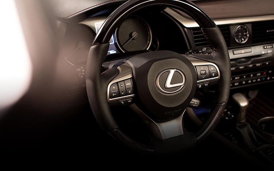 TECNOLOGÍA La experiencia más placentera al volante estará en la punta de tus dedos al manejar la.