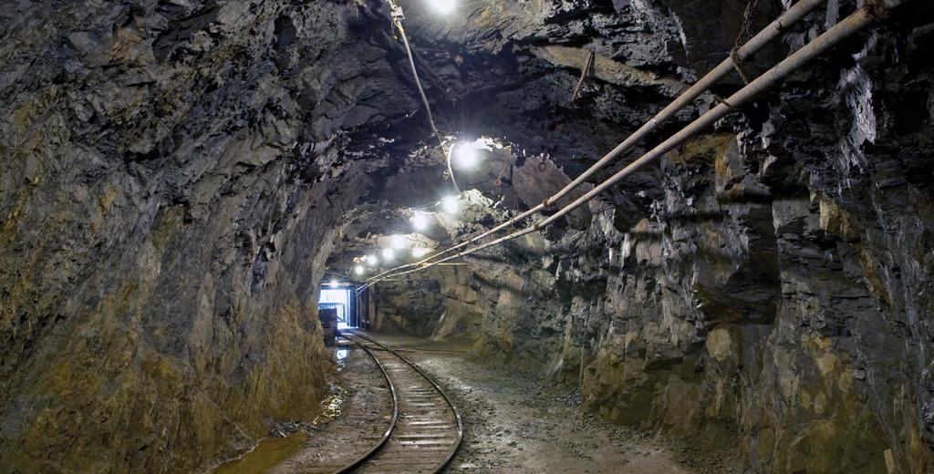 Industria minera Los entornos mineros son típicamente caracterizado con agresivas sustancias químicas que atacan y corroer las infraestructuras.