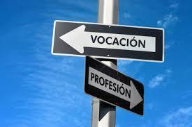 ELECCIÓN DE CARRERA ORIENTACIÓN VOCACIONAL Red Latinoamericana de profesionales en la Orientación, en Colombia se plantean tres ejes de discusión: Vocación/profesión vocación profesional relacionado
