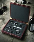 VALOR AÑADIDO En ponemos a su disposición una gran variedad de accesorios y toda clase de utensilios vinícolas