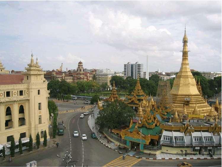 Yangon - La Pagoda Sule, con la boveda