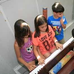 En la Escuela Municipal de Música, un programa lúdico y educativo en torno a la música, el movimiento y los materiales