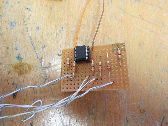 Realitzar un circuit amb un xip